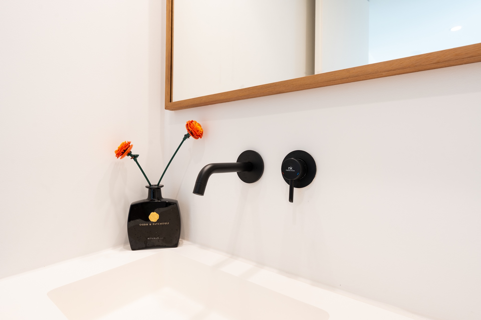 Resa Estates 3 slaapkamers Talamanca te koop sale Ibiza detail bathroom .jpg